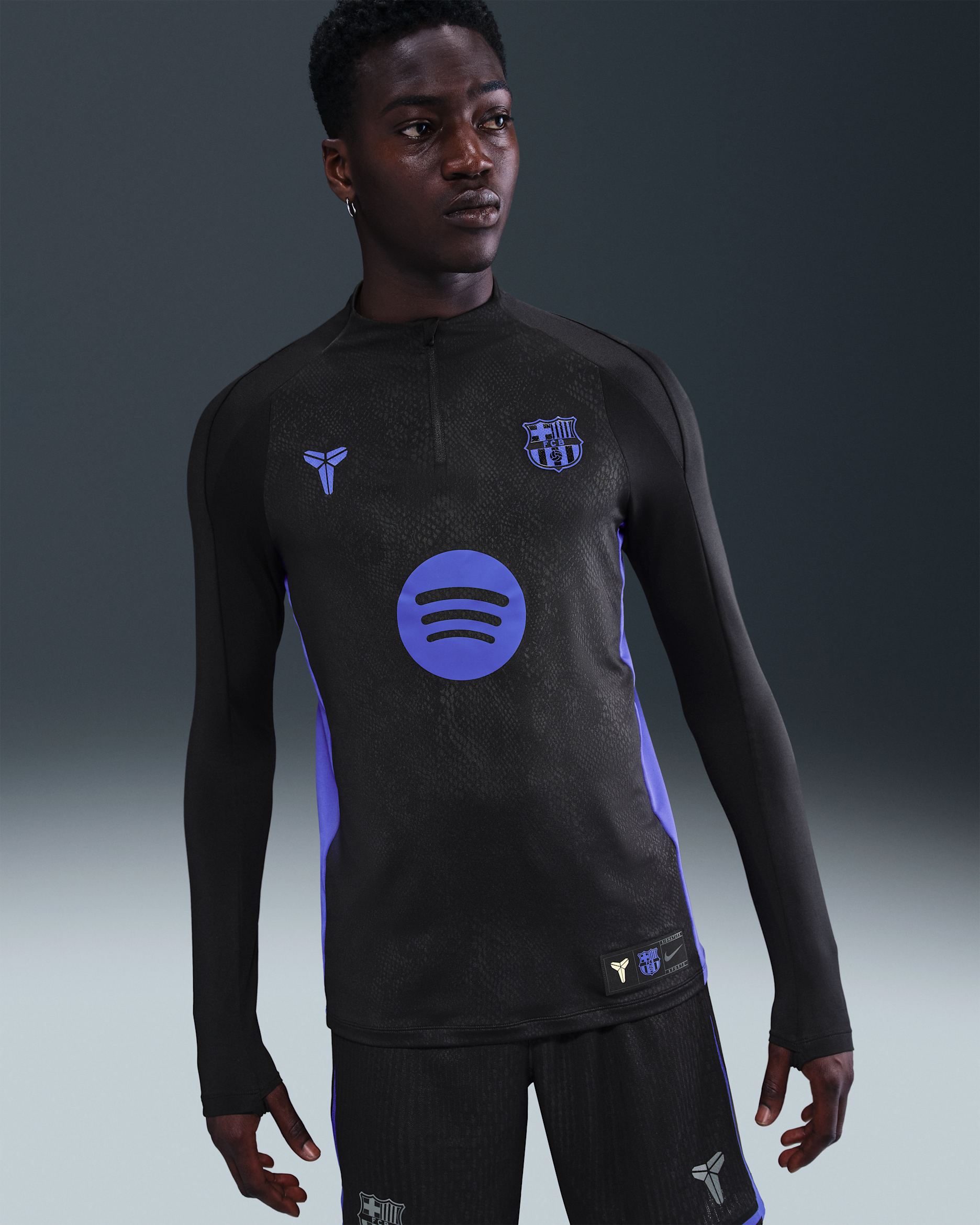 F.C. Barcelona Strike Away Men's Kobe Dri-FIT Football Pre